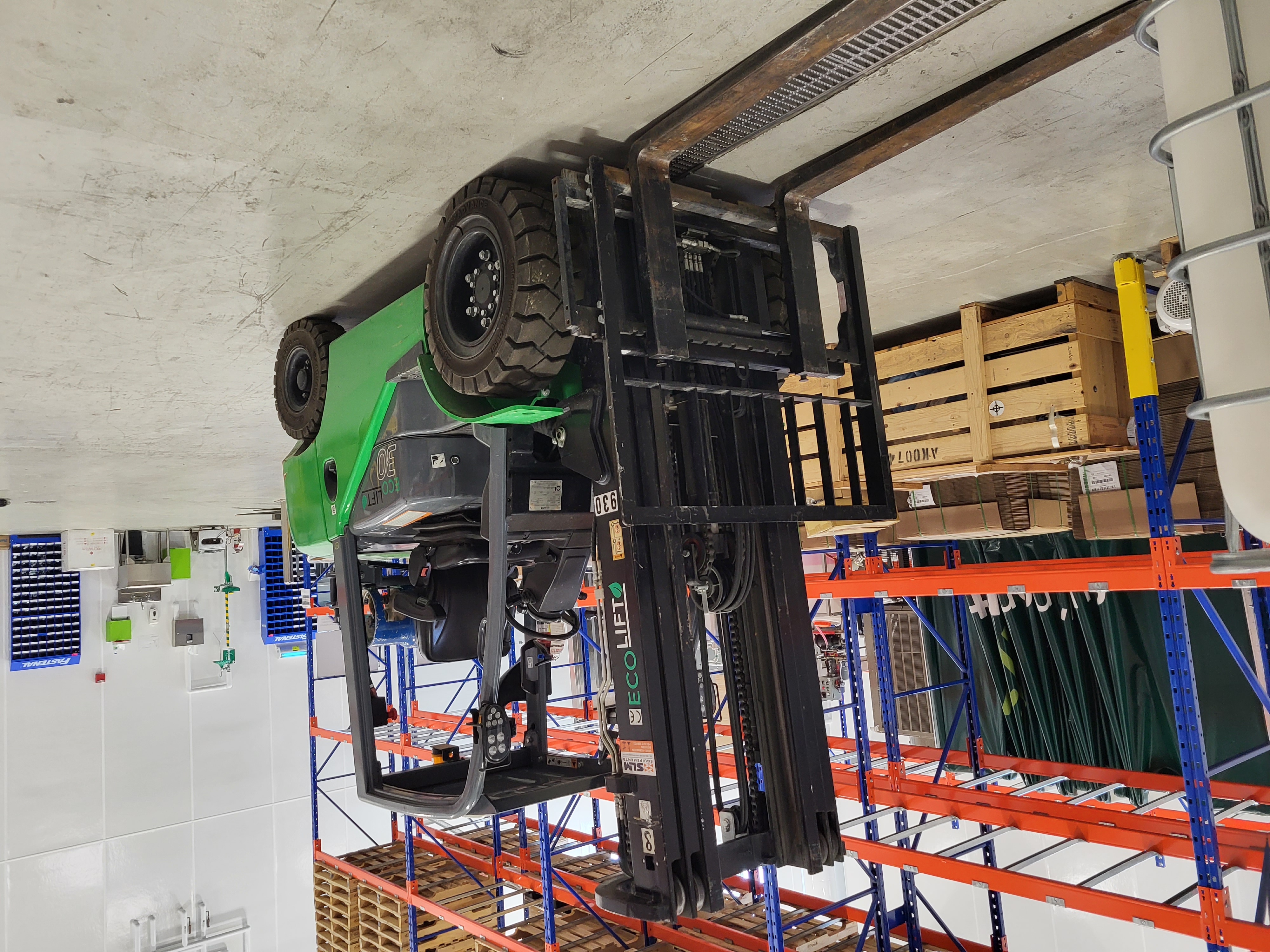 Industrial forklift